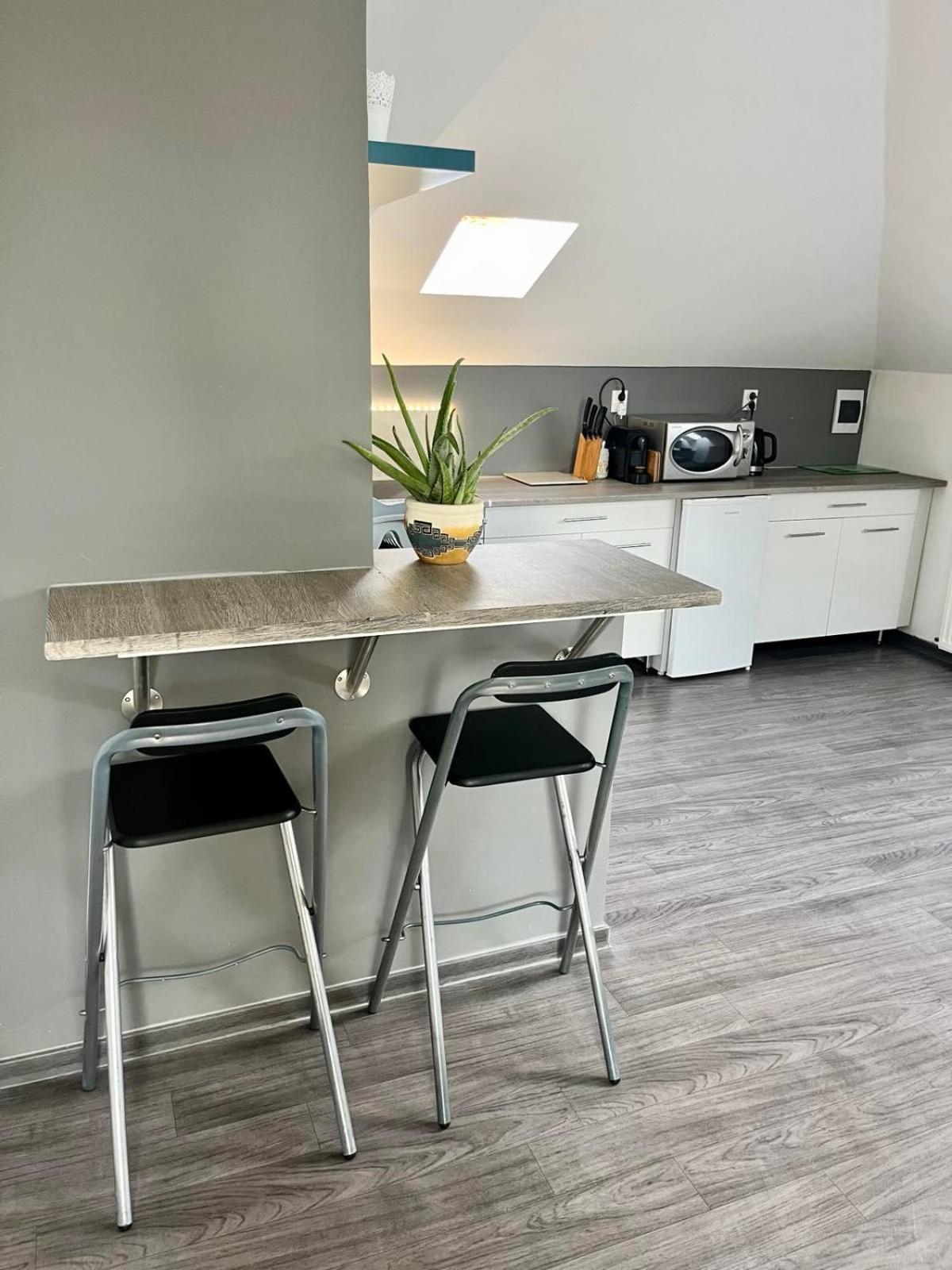 Chill Apartman Budakalász Buitenkant foto